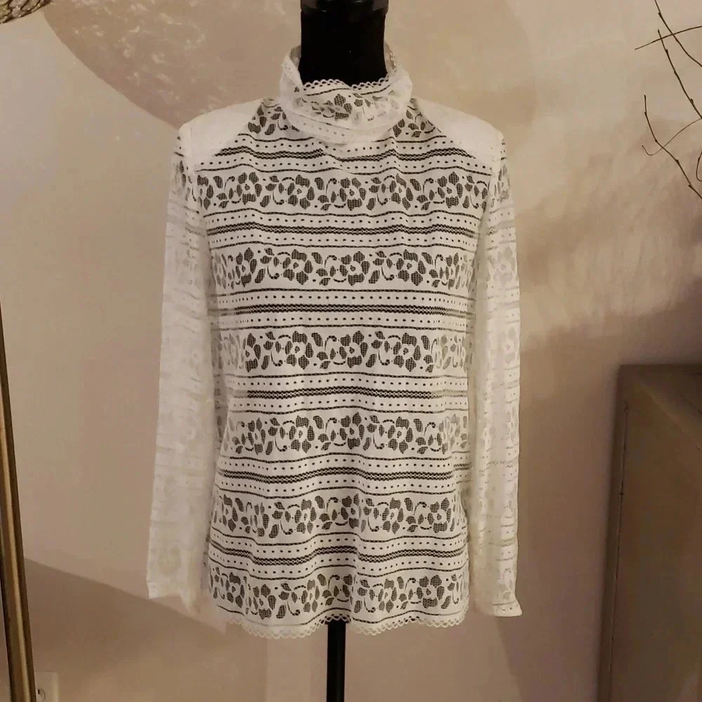 SANDRO Paris lace blouse size M - Picture 2 of 6